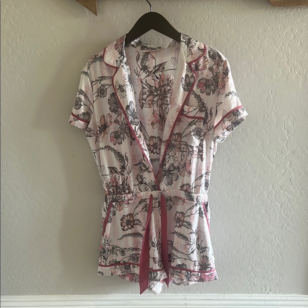 Victoria's Secret Pink and White Wrap Pajama Top